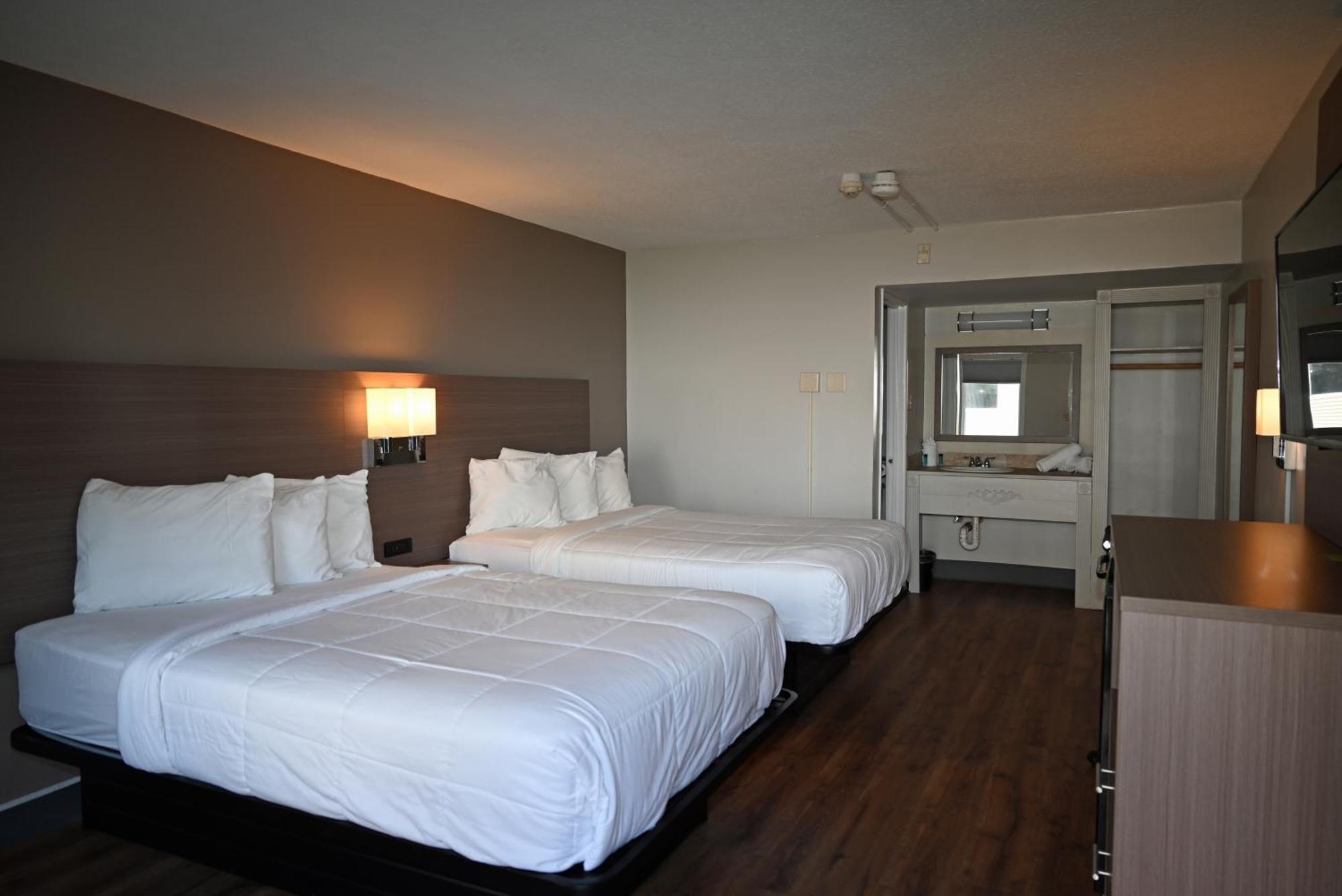 Whalers Inn And Suites New Bedford Exterior photo